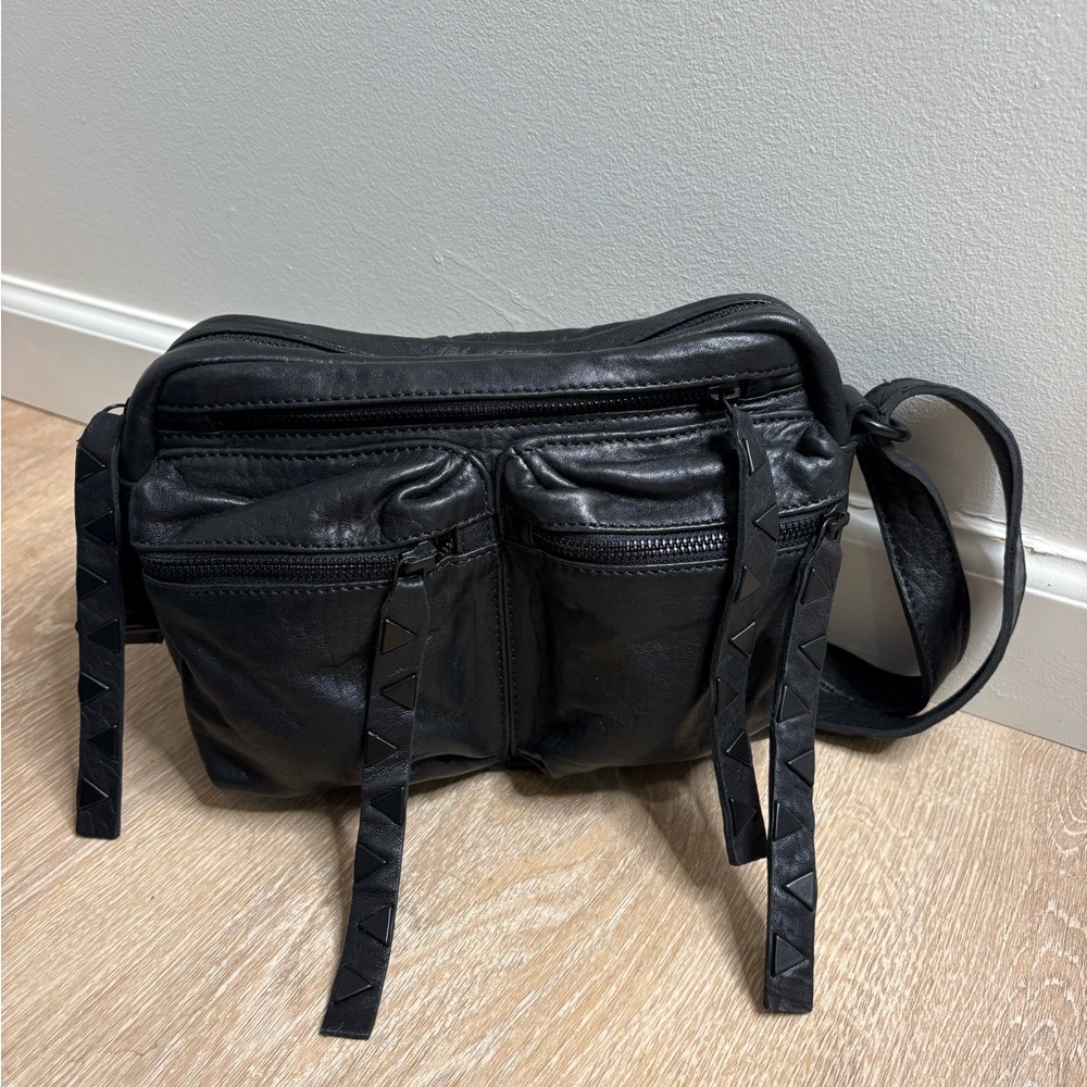 Frye Frankie Black Leather Crossbody/Shoulder Bag